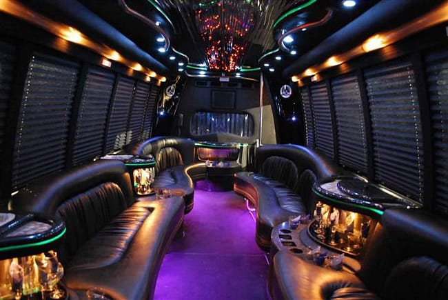 Limo Party Bus (20-24 Passengers)
